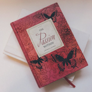 Caminos de Papel: Relatos para Pensar